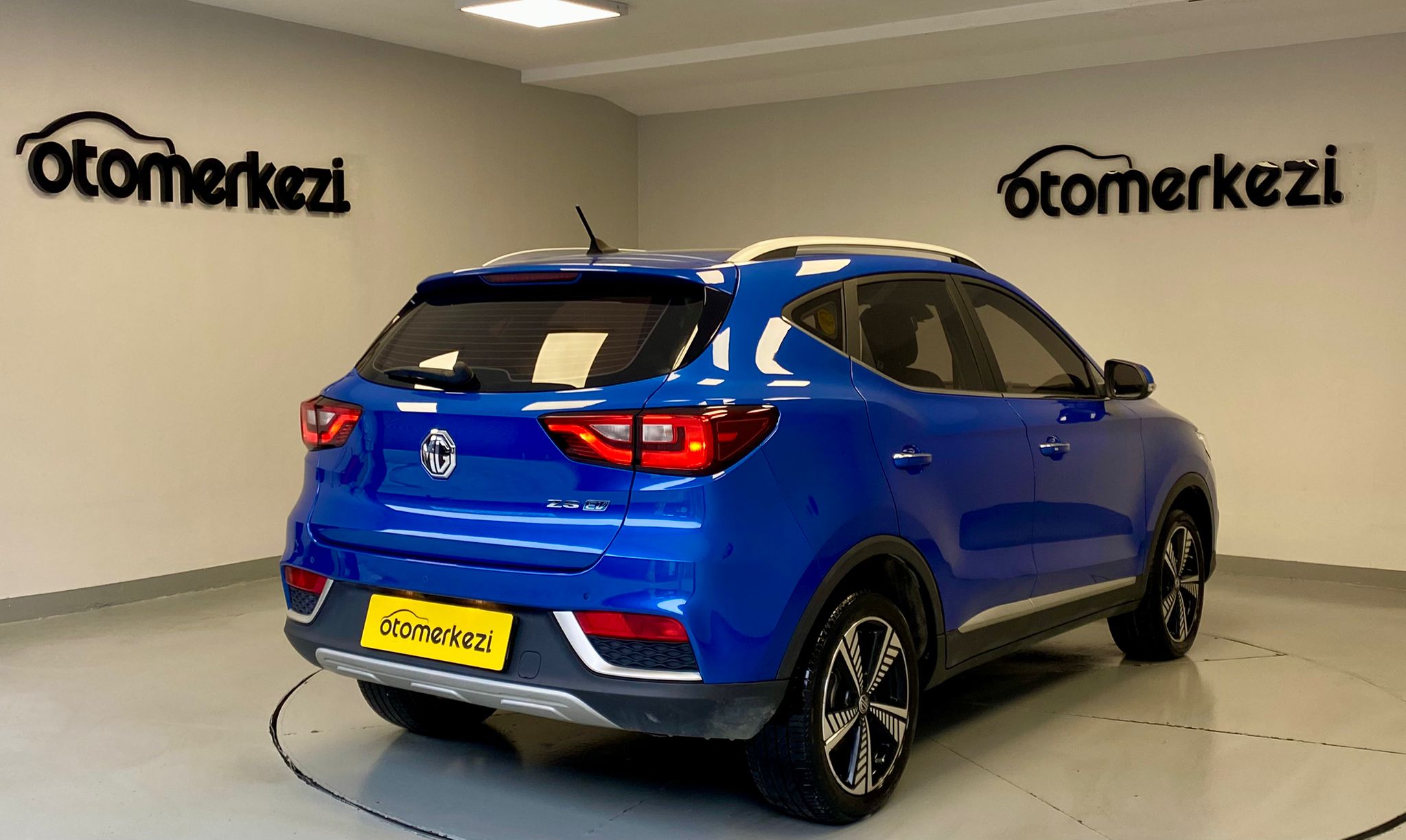 MG ZS 4